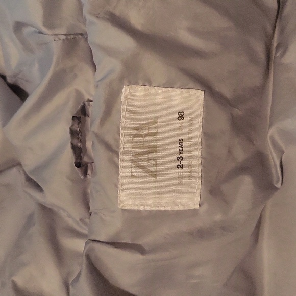 Zara puffer jacket size 2/3 toddler unisex in grey or silver - Picture 2 of 4